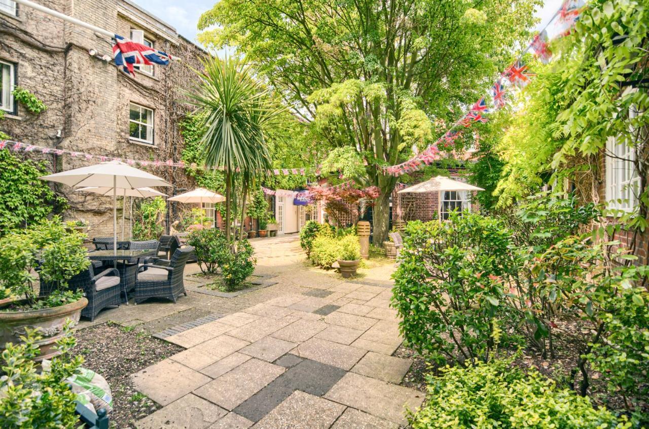 Mercure Salisbury White Hart Hotel & Apartments Dış mekan fotoğraf