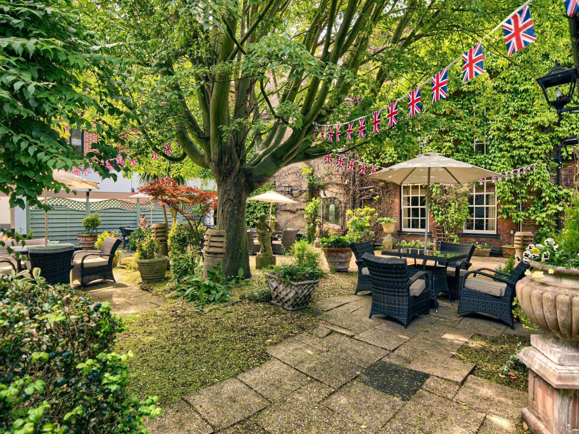 Mercure Salisbury White Hart Hotel & Apartments Dış mekan fotoğraf