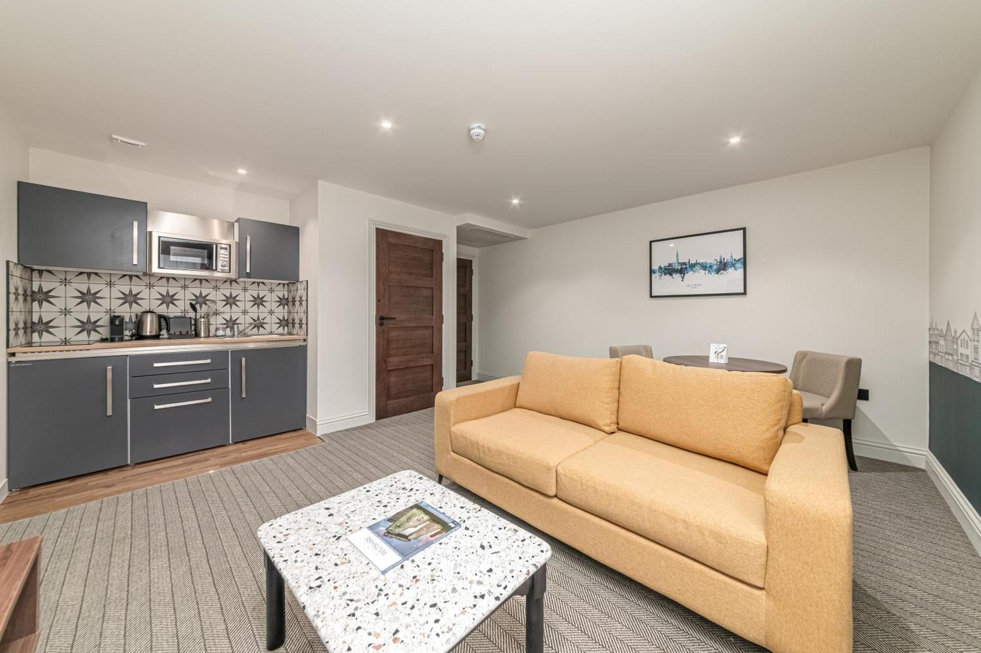 Mercure Salisbury White Hart Hotel & Apartments Dış mekan fotoğraf