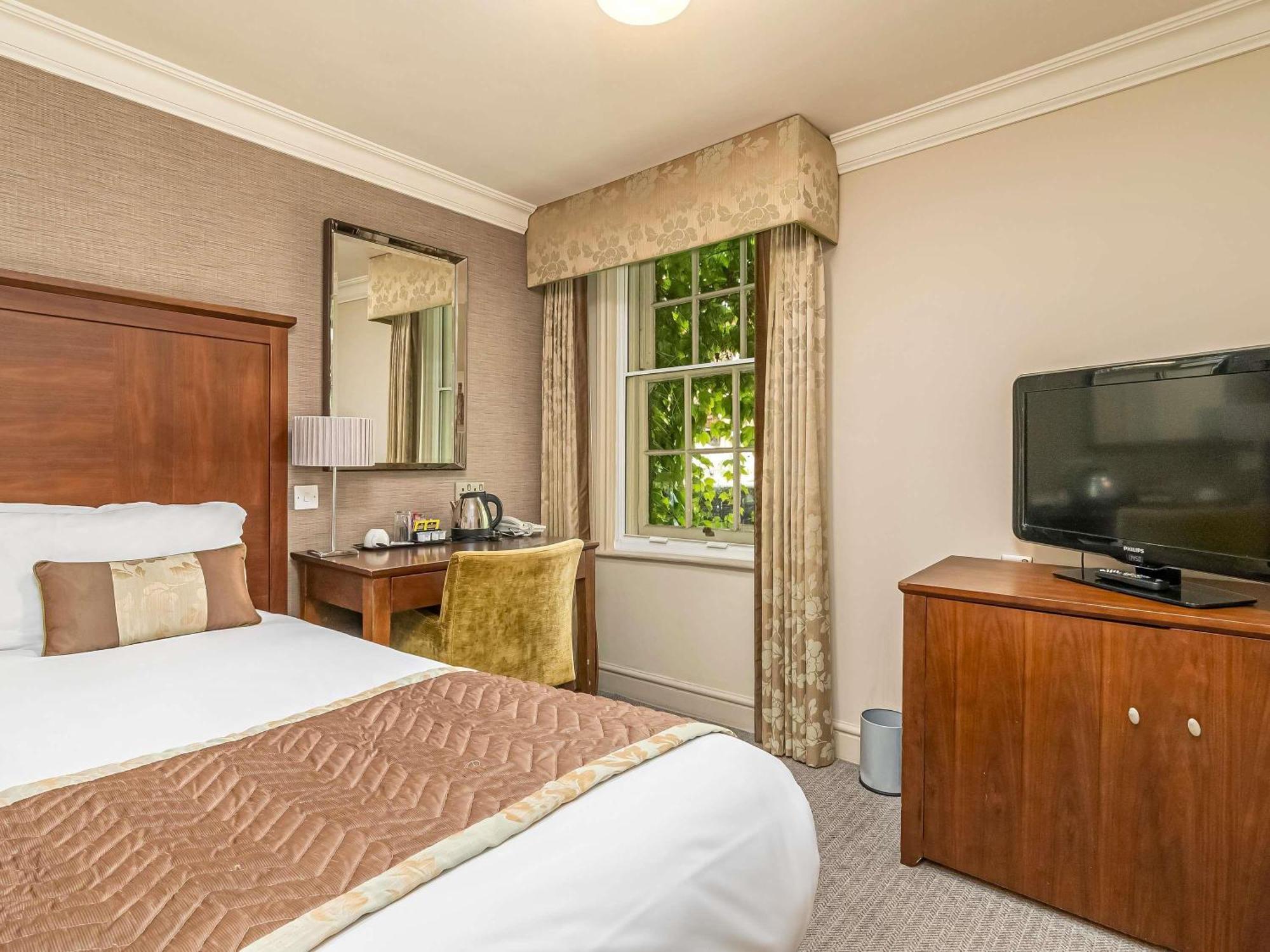 Mercure Salisbury White Hart Hotel & Apartments Dış mekan fotoğraf