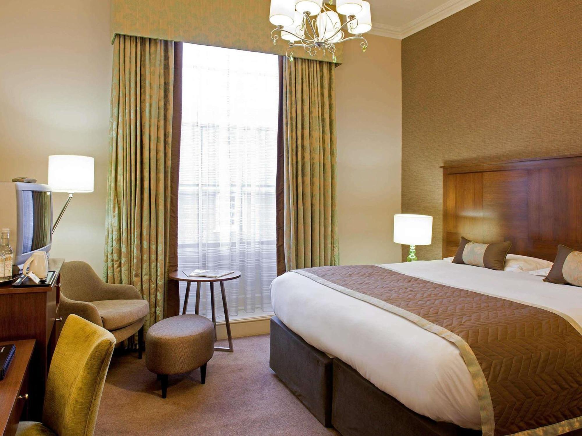 Mercure Salisbury White Hart Hotel & Apartments Dış mekan fotoğraf